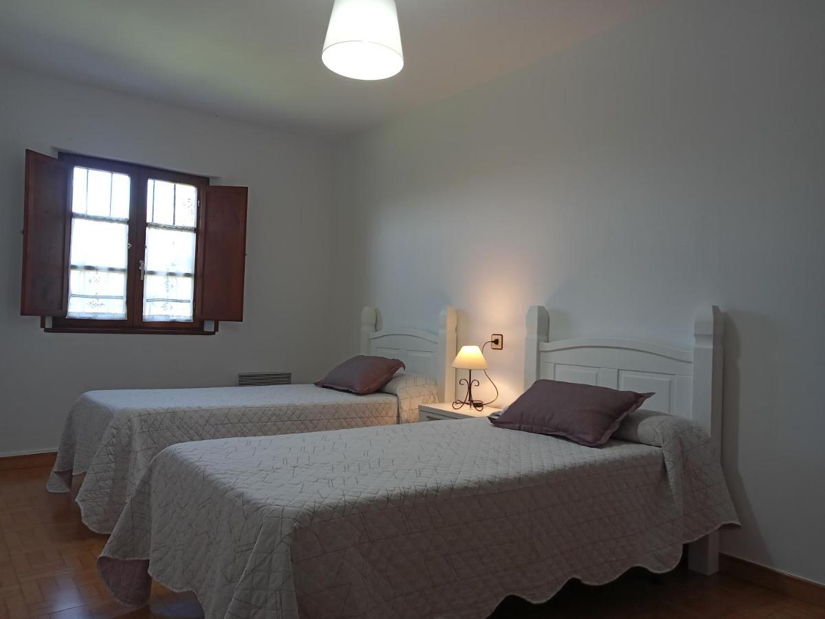 Apartamentos Rurales Inguanzo Villanueva de Pria Luaran gambar